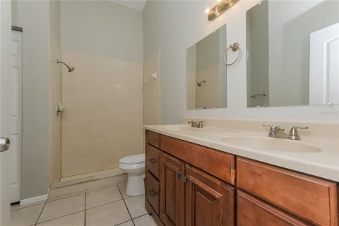 House in Riverview, Florida 3 bedrooms, 154.96 sq.m. № 2389133 - photo 13