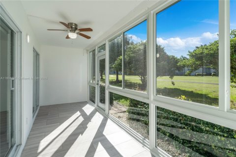 Condo in Coconut Creek, Florida, 2 bedrooms  № 1701011 - photo 26