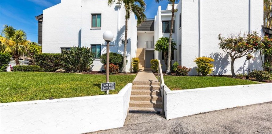 Condo à Englewood, Floride, 2 chambres  № 2148953