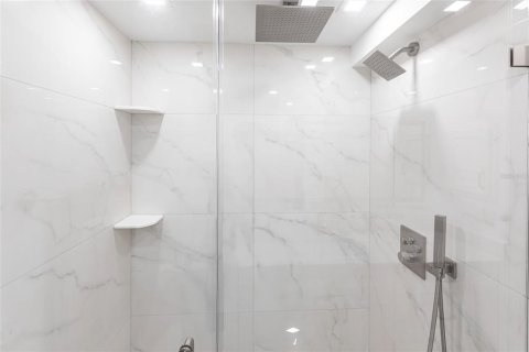 Copropriété à louer à Englewood, Floride: 2 chambres, 121.52 m2 № 2148953 - photo 25