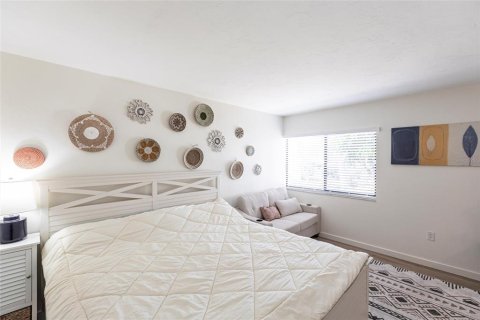 Copropriété à louer à Englewood, Floride: 2 chambres, 121.52 m2 № 2148953 - photo 16