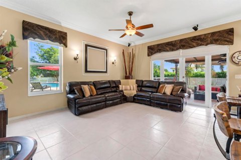 House in Miramar, Florida 4 bedrooms, 195.37 sq.m. № 2192192 - photo 23