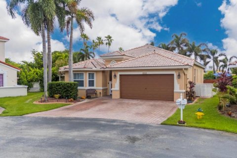 House in Miramar, Florida 4 bedrooms, 195.37 sq.m. № 2192192