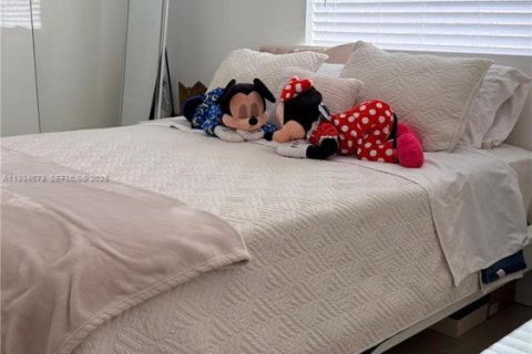 Casa en venta en North Miami Beach, Florida, 3 dormitorios, 98.1 m2 № 1993135 - foto 8