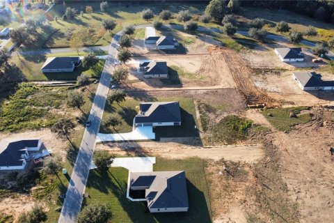 House in Dade City, Florida 4 bedrooms, 201.51 sq.m. № 2200534 - photo 13