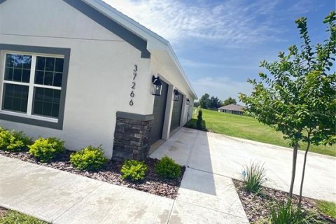 House in Dade City, Florida 4 bedrooms, 201.51 sq.m. № 2200534 - photo 28