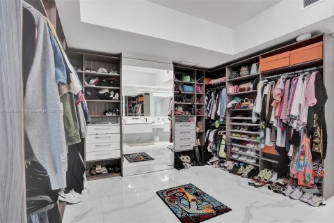 Condo in Aventura, Florida, 3 bedrooms  № 1963366 - photo 23