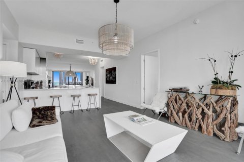 Condo in Aventura, Florida, 3 bedrooms  № 1963366 - photo 12