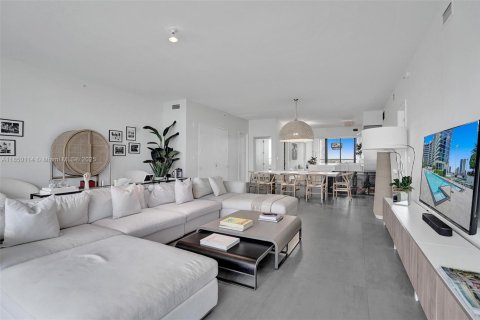 Condo in Aventura, Florida, 3 bedrooms  № 1963366 - photo 7