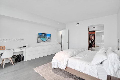 Condo in Aventura, Florida, 3 bedrooms  № 1963366 - photo 18