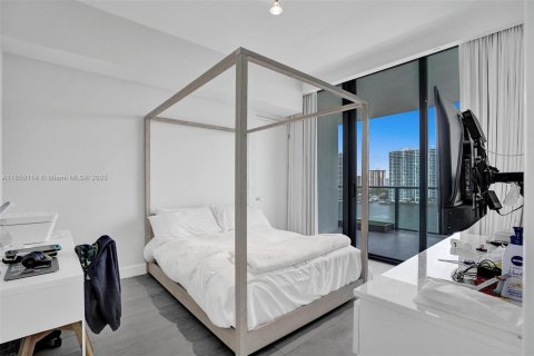 Condo in Aventura, Florida, 3 bedrooms  № 1963366 - photo 25