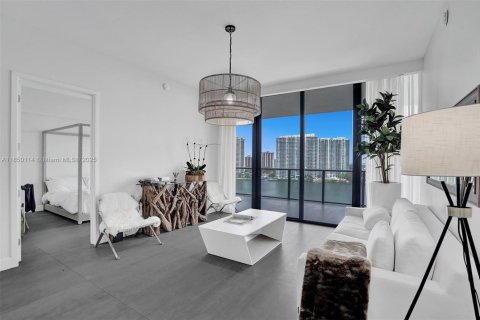 Condo in Aventura, Florida, 3 bedrooms  № 1963366 - photo 14