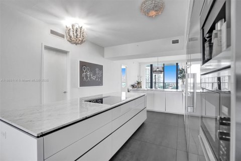 Condo in Aventura, Florida, 3 bedrooms  № 1963366 - photo 10