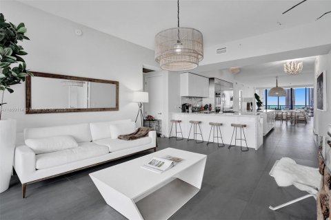 Condo in Aventura, Florida, 3 bedrooms  № 1963366 - photo 13