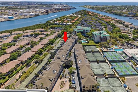 Condo in Tampa, Florida, 2 bedrooms  № 2122216