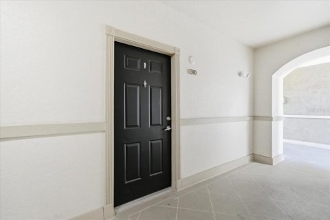 Condo in Tampa, Florida, 2 bedrooms № 2122216 - photo 4