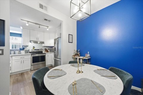 Condo in Tampa, Florida, 2 bedrooms № 2122216 - photo 21