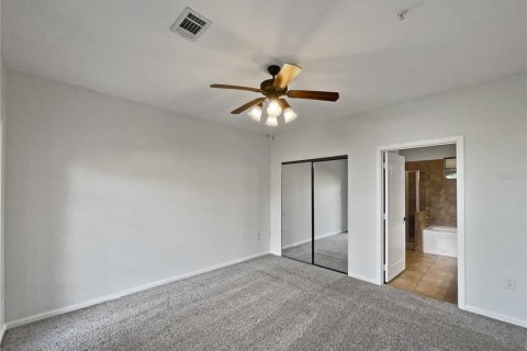 Condo in Davenport, Florida, 3 bedrooms  № 1718924 - photo 15