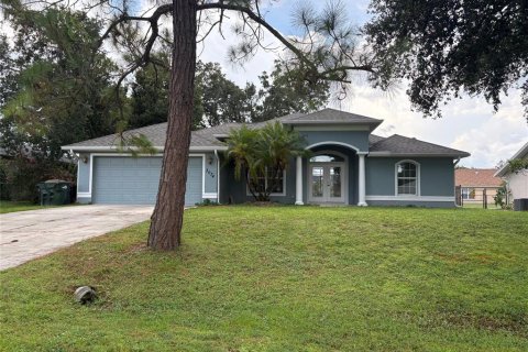 House in North Port, Florida 3 bedrooms, 168.9 sq.m. № 1883024 - photo 1