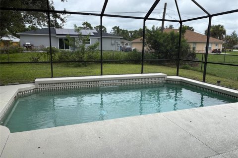 House in North Port, Florida 3 bedrooms, 168.9 sq.m. № 1883024 - photo 6