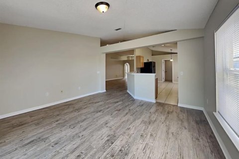 Casa en alquiler en Clermont, Florida, 4 dormitorios, 174.1 m2 № 2156542 - foto 7
