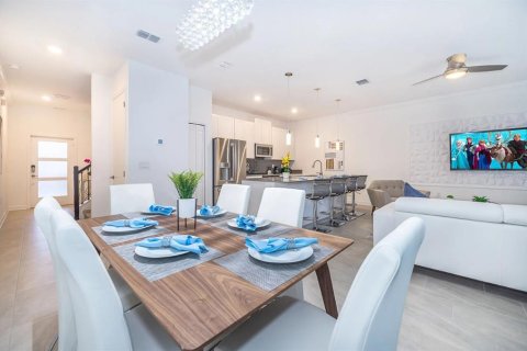 Adosado en venta en Kissimmee, Florida, 4 dormitorios, 177.81 m2 № 1554067 - foto 10