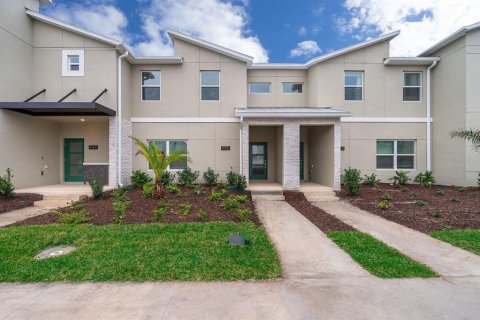 Adosado en venta en Kissimmee, Florida, 4 dormitorios, 177.81 m2 № 1554067 - foto 1