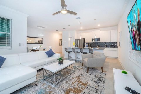 Adosado en venta en Kissimmee, Florida, 4 dormitorios, 177.81 m2 № 1554067 - foto 8