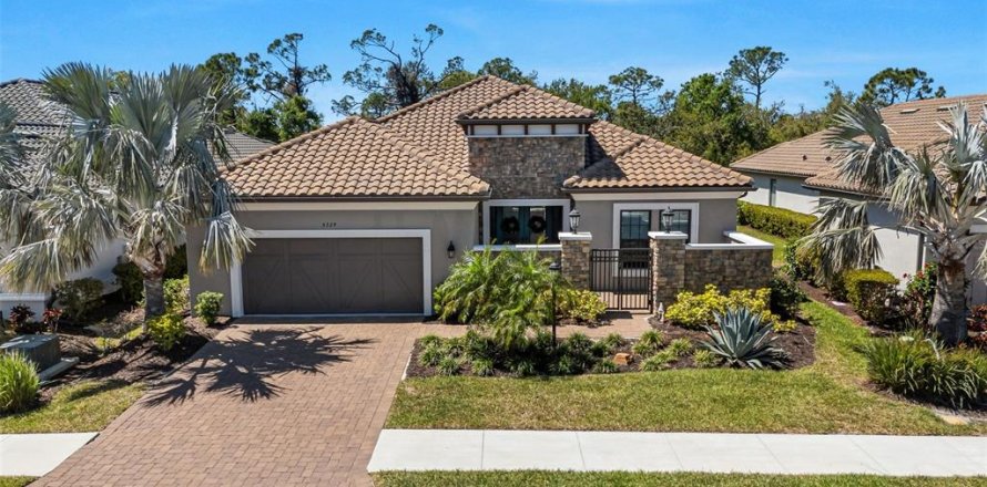 Casa en Sarasota, Florida 3 dormitorios, 278.15 m2 № 1590165