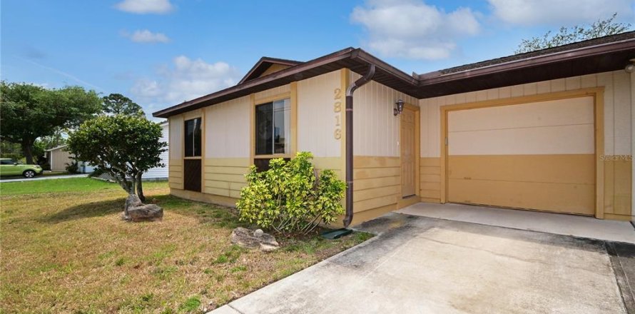 Duplex in New Smyrna Beach, Florida 2 bedrooms, 75.81 sq.m. № 1681281