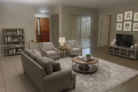 Купить кондоминиум в Майами, Флорида 2 спальни, 111.48м2, № 2085052 - фото 2