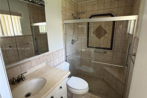 Touwnhouse à vendre à Tamarac, Floride: 2 chambres, 110.93 m2 № 1996796 - photo 19