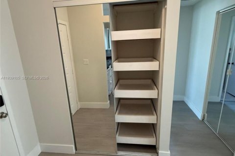 Touwnhouse à vendre à Tamarac, Floride: 2 chambres, 110.93 m2 № 1996796 - photo 15