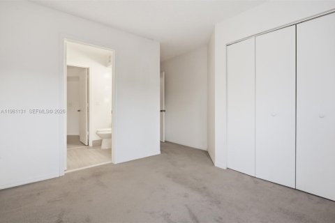 Adosado en venta en Weston, Florida, 3 dormitorios, 136.47 m2 № 2044337 - foto 28