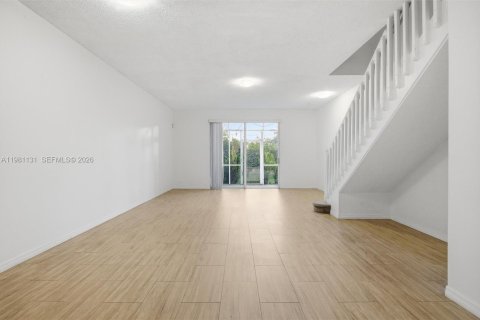 Adosado en venta en Weston, Florida, 3 dormitorios, 136.47 m2 № 2044337 - foto 7