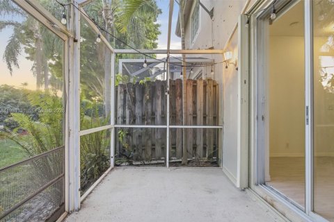 Adosado en venta en Weston, Florida, 3 dormitorios, 136.47 m2 № 2044337 - foto 10