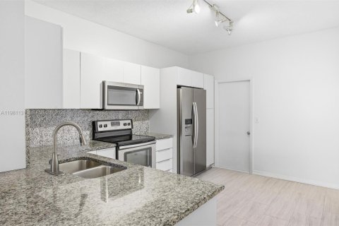 Adosado en venta en Weston, Florida, 3 dormitorios, 136.47 m2 № 2044337 - foto 16