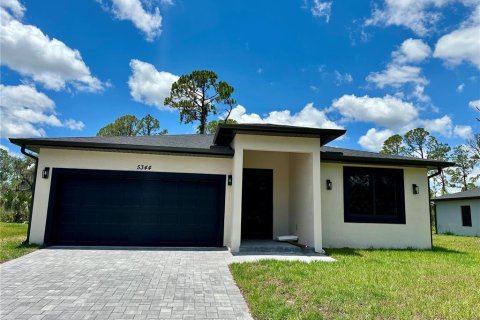 Casa en alquiler en North Port, Florida, 3 dormitorios, 152.82 m2 № 1743133 - foto 3