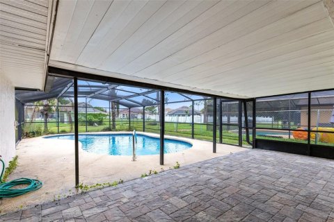 Villa ou maison à vendre à Kissimmee, Floride: 3 chambres, 170.38 m2 № 2289522 - photo 14