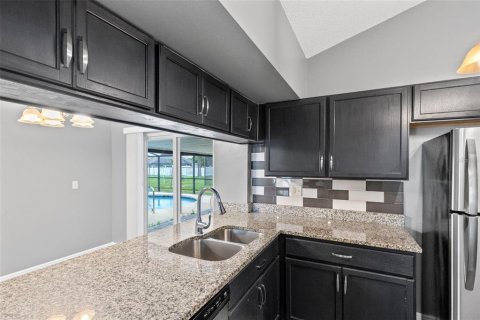 Villa ou maison à vendre à Kissimmee, Floride: 3 chambres, 170.38 m2 № 2289522 - photo 9