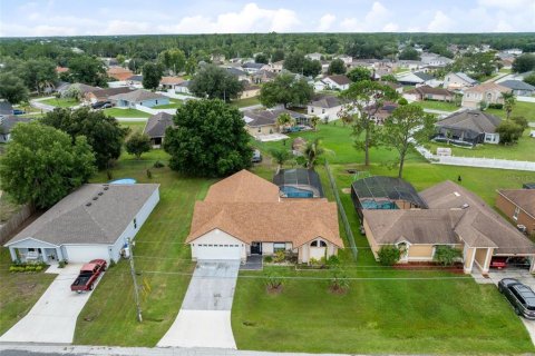 Villa ou maison à vendre à Kissimmee, Floride: 3 chambres, 170.38 m2 № 2289522 - photo 28