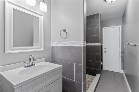 Villa ou maison à vendre à Kissimmee, Floride: 3 chambres, 170.38 m2 № 2289522 - photo 22