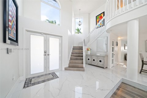 Casa en venta en Miami, Florida, 4 dormitorios, 239.41 m2 № 1974164 - foto 17