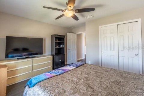 Villa ou maison à vendre à Punta Gorda, Floride: 5 chambres, 295.34 m2 № 2233233 - photo 23