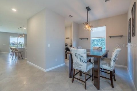 Villa ou maison à vendre à Punta Gorda, Floride: 5 chambres, 295.34 m2 № 2233233 - photo 9