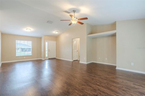 House in Apollo Beach, Florida 3 bedrooms, 147.25 sq.m. № 1901511 - photo 6