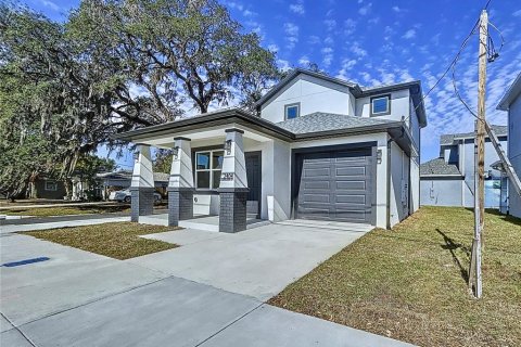 House in Tampa, Florida 3 bedrooms, 151.62 sq.m. № 1367650 - photo 3