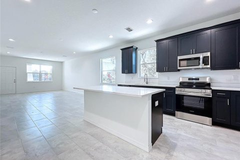 House in Tampa, Florida 3 bedrooms, 151.62 sq.m. № 1367650 - photo 24