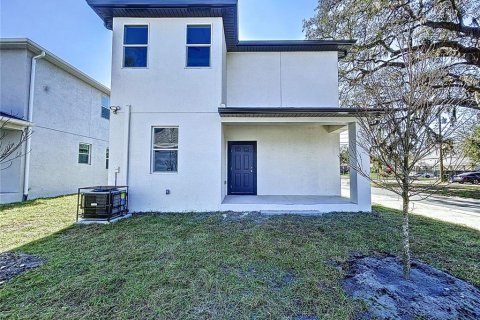 House in Tampa, Florida 3 bedrooms, 151.62 sq.m. № 1367650 - photo 6