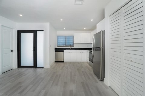 Adosado en alquiler en Coral Springs, Florida, 3 dormitorios, 153.29 m2 № 2085892 - foto 2